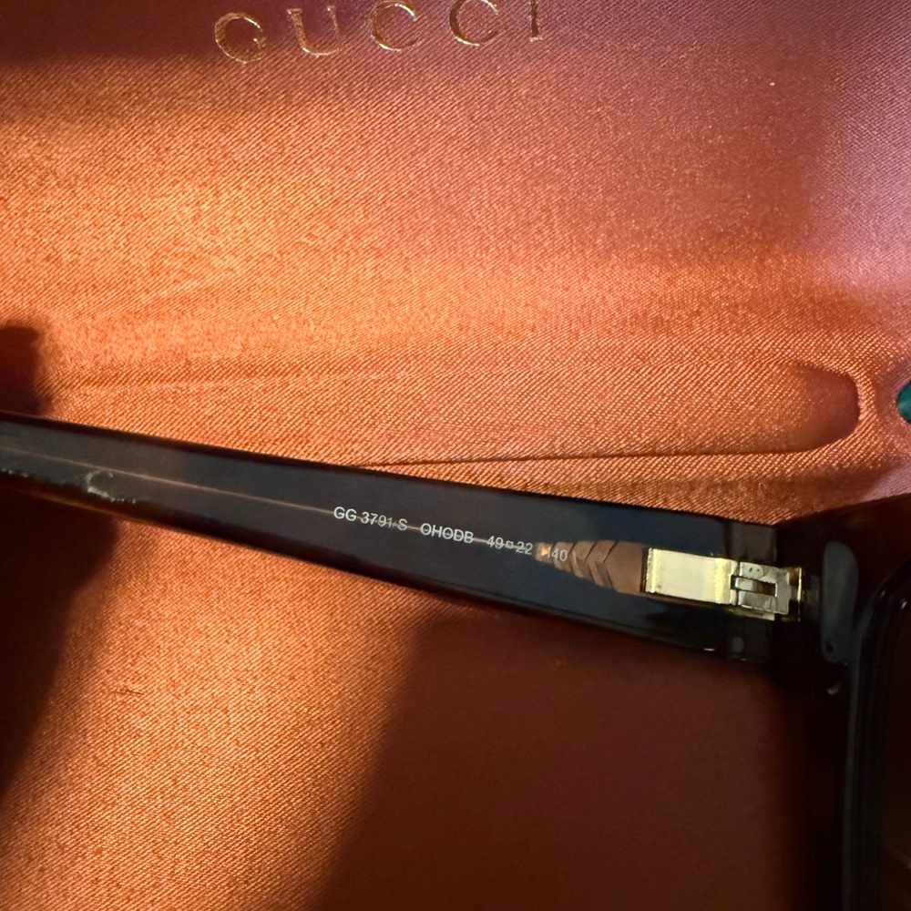 Gucci Brown and Gold Sunglasses with Green and Orange Gucci Case - Picture 6 of 7